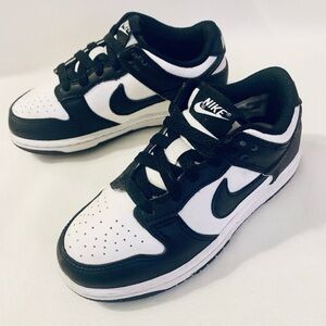 NIKE DUNK ‘Panda Sneakers